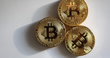 how to invest crypto tokens 2026 - EuroTimes AI