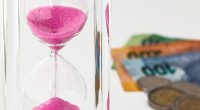 how to manage personal finances effectively - EuroTimes AI