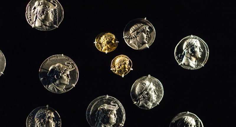 smart money habits that build wealth - EuroTimes AI