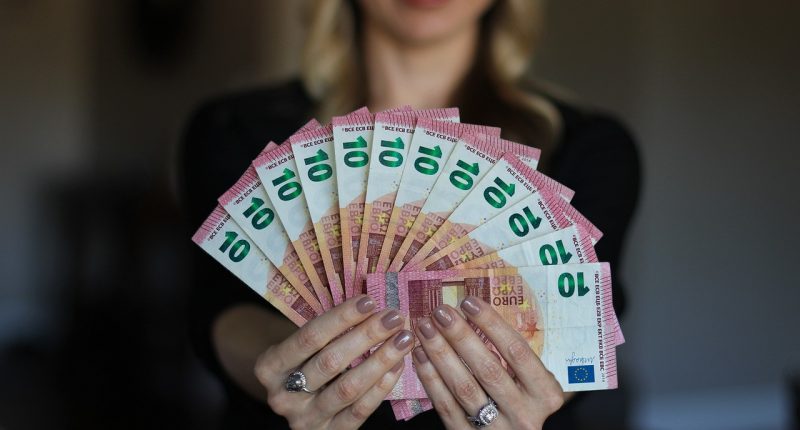 strategies for long term business success - EuroTimes AI